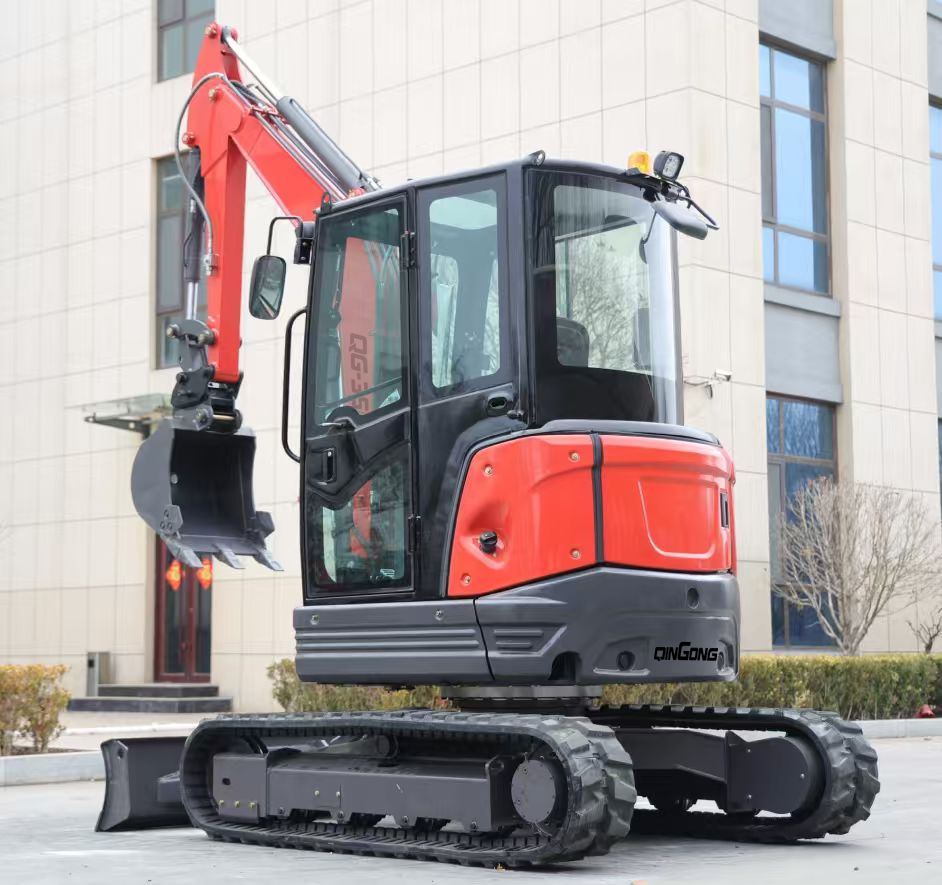 QINGONG QG-35EH MINI EXCAVATOR