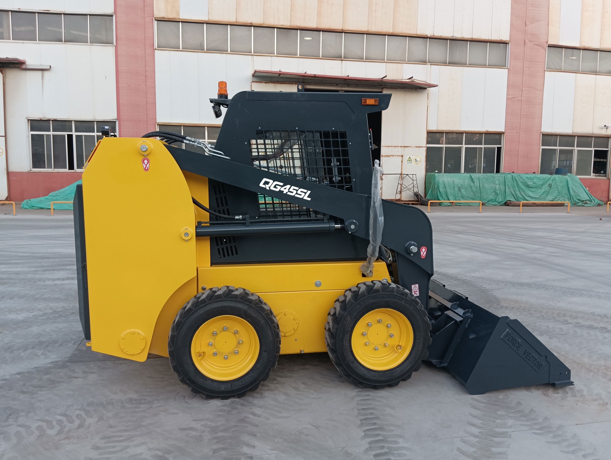 QINGONG QG45SL SKIP STEER LOADER