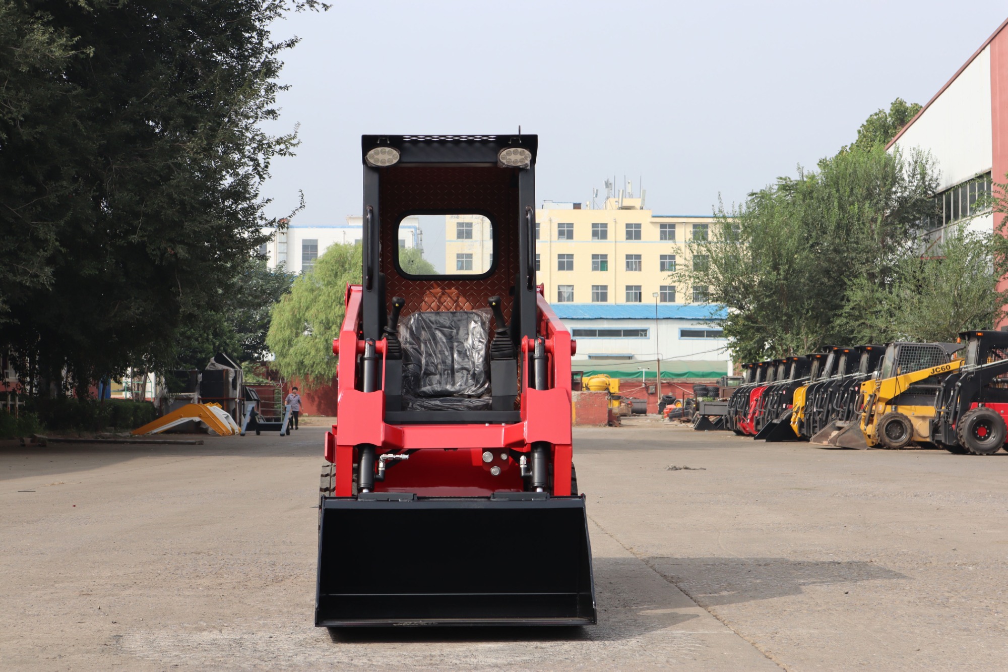 QINGONG QG25SL SKIP STEER LOADER