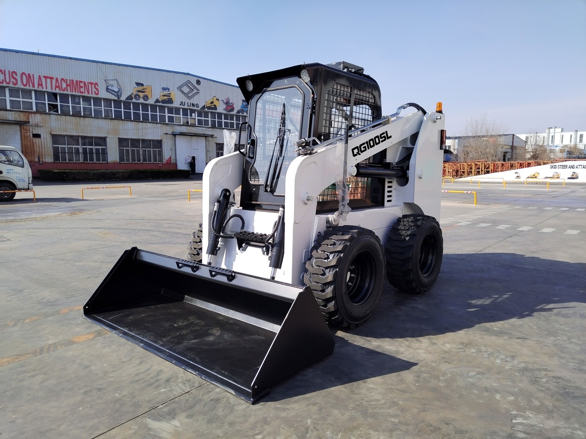 QINGONG QG100SL SKIP STEER LOADER