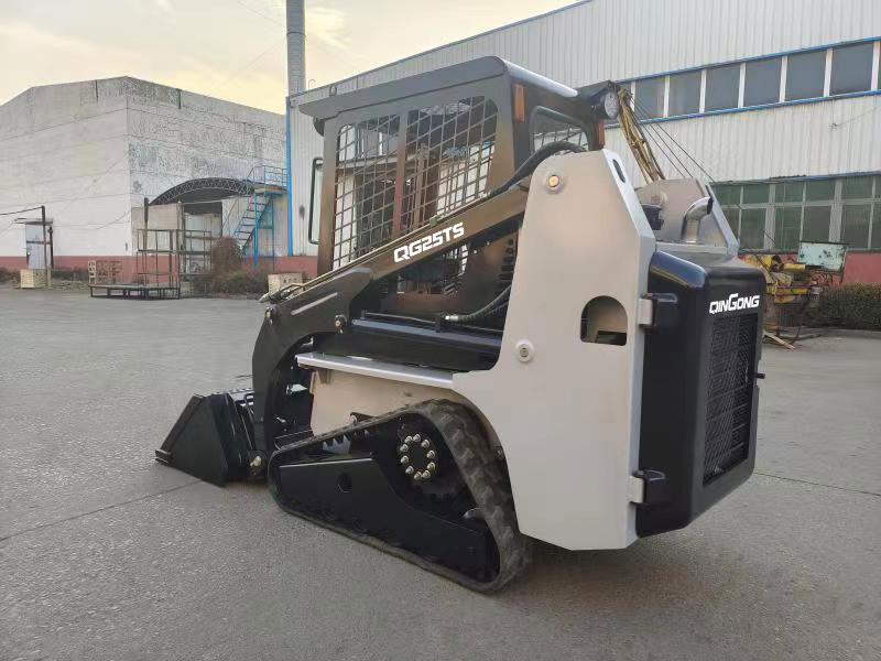 QINGONG QG25TS SKIP STEER LOADER