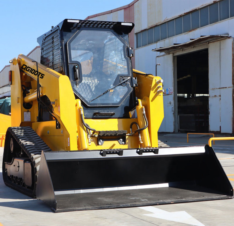 QINGONG QG100TS SKIP STEER LOADER