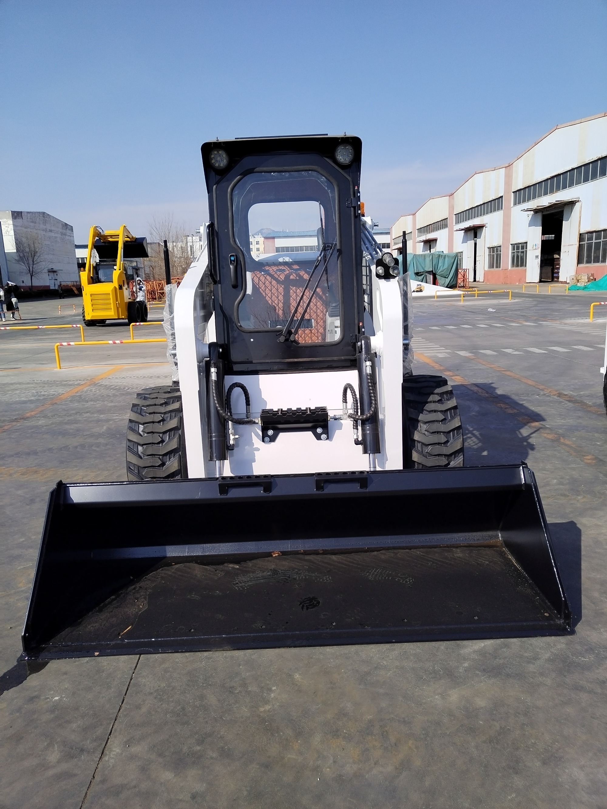 QINGONG QG100SL SKIP STEER LOADER