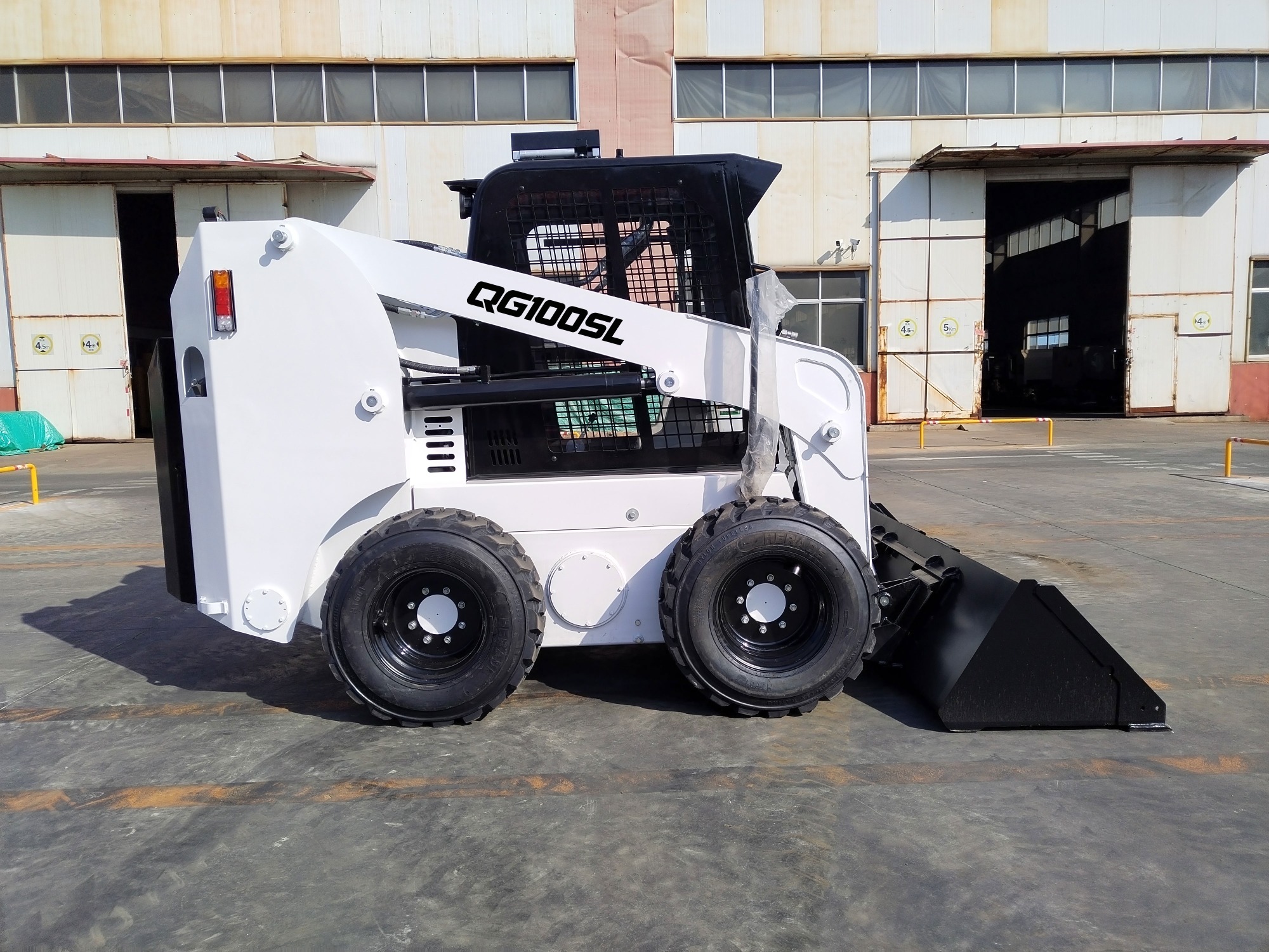 QINGONG QG100SL SKIP STEER LOADER