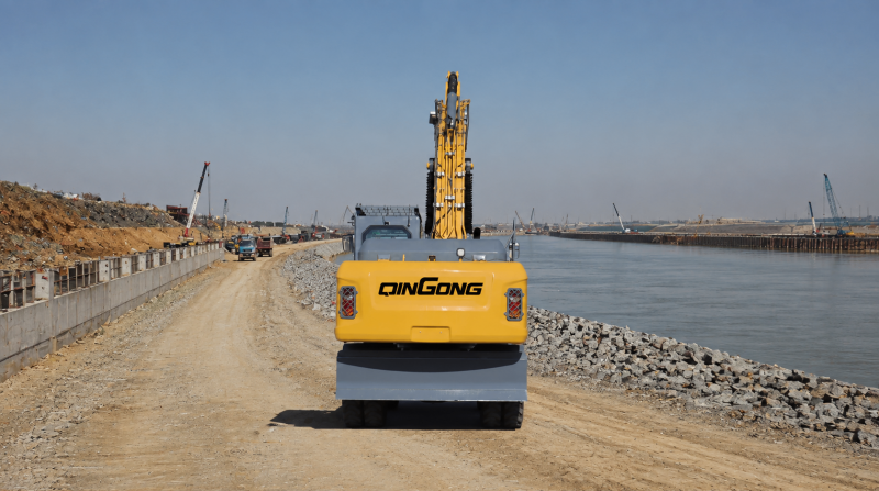 QINGONG QG-217WE WHEEL EXCAVATOR