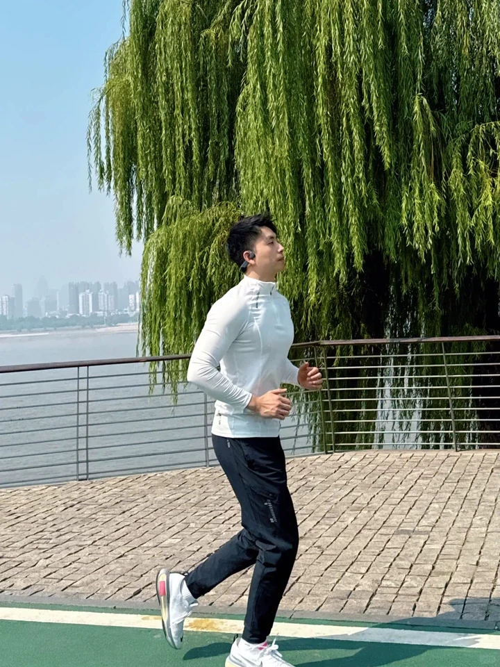Bone Conduction Headphones