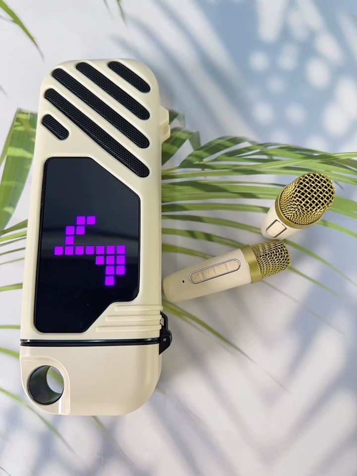 Karaoke Machine with Screen Recommendation