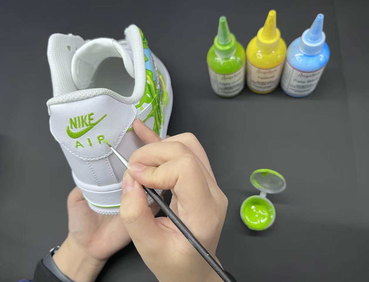 Hand-Painted Cartoon Art Air Force 1 | Green Portal & Playful Details