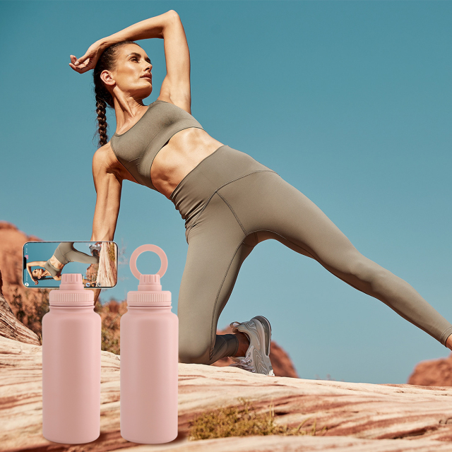 Custom Water Bottles 32oz with Magnetic Lid Phone Holder Booster Ring