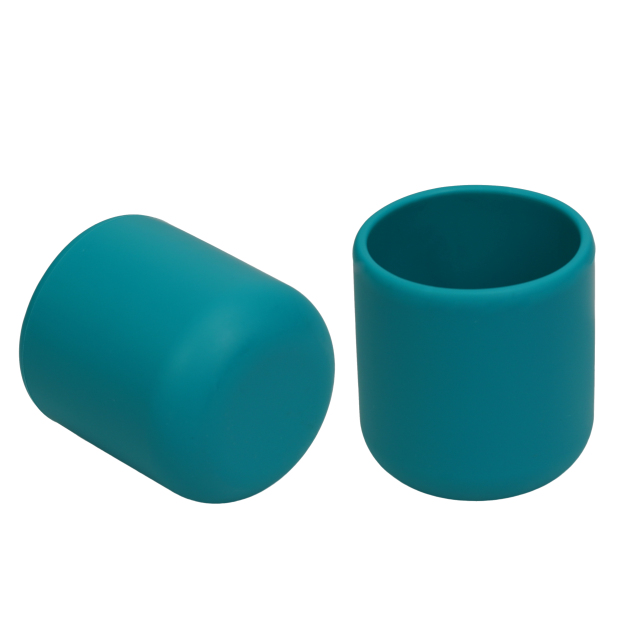 Silicone drinking cup for baby and toddlers