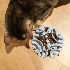 Wholesale Silicone Pet Bowl Slow Eating Feeder Insert dog Mat 5.5 inch With Suction Cups  - JOYI Silicone