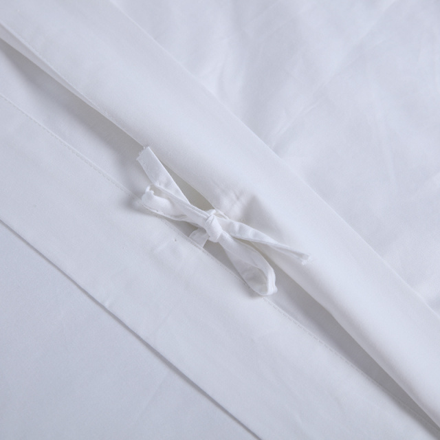 Customization Options: Contrast Piping on Sateen Bedding Components