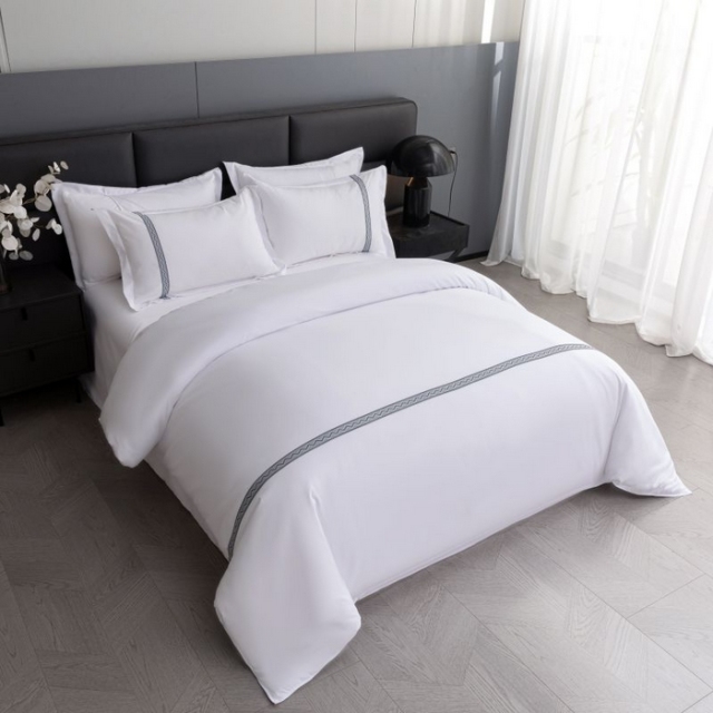 Reinforced Webbing Technology Bedding Set - Tear-Resistant 400TC Fabric for High-Traffic Hotels