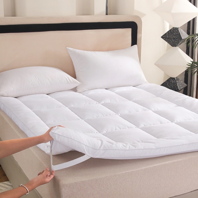 Reinforced Elastic Corner Straps - 18N Tensile Force for Secure Fit on 200x200cm Mattresses | Commercial Grade
