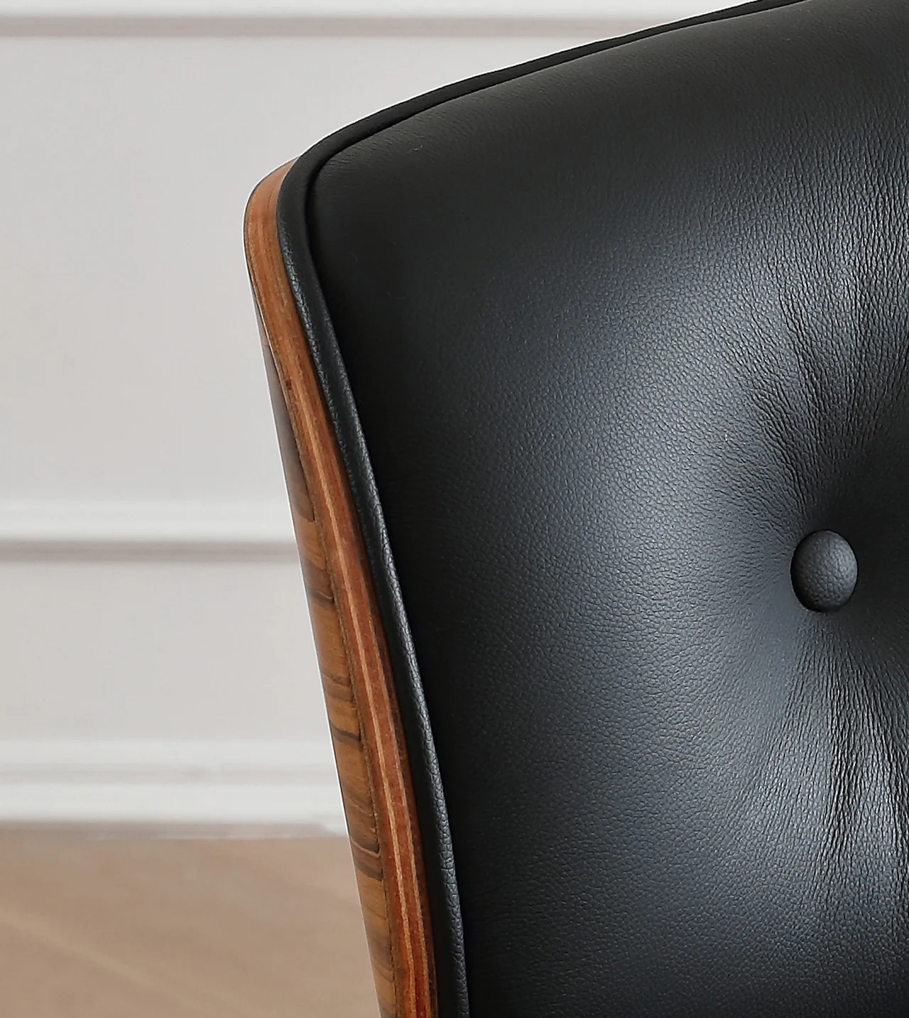 Lounge Chair & Ottoman