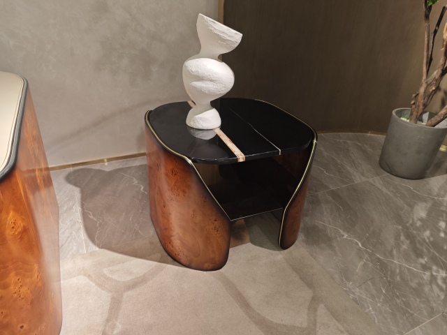 LuxeMarble Arc Table