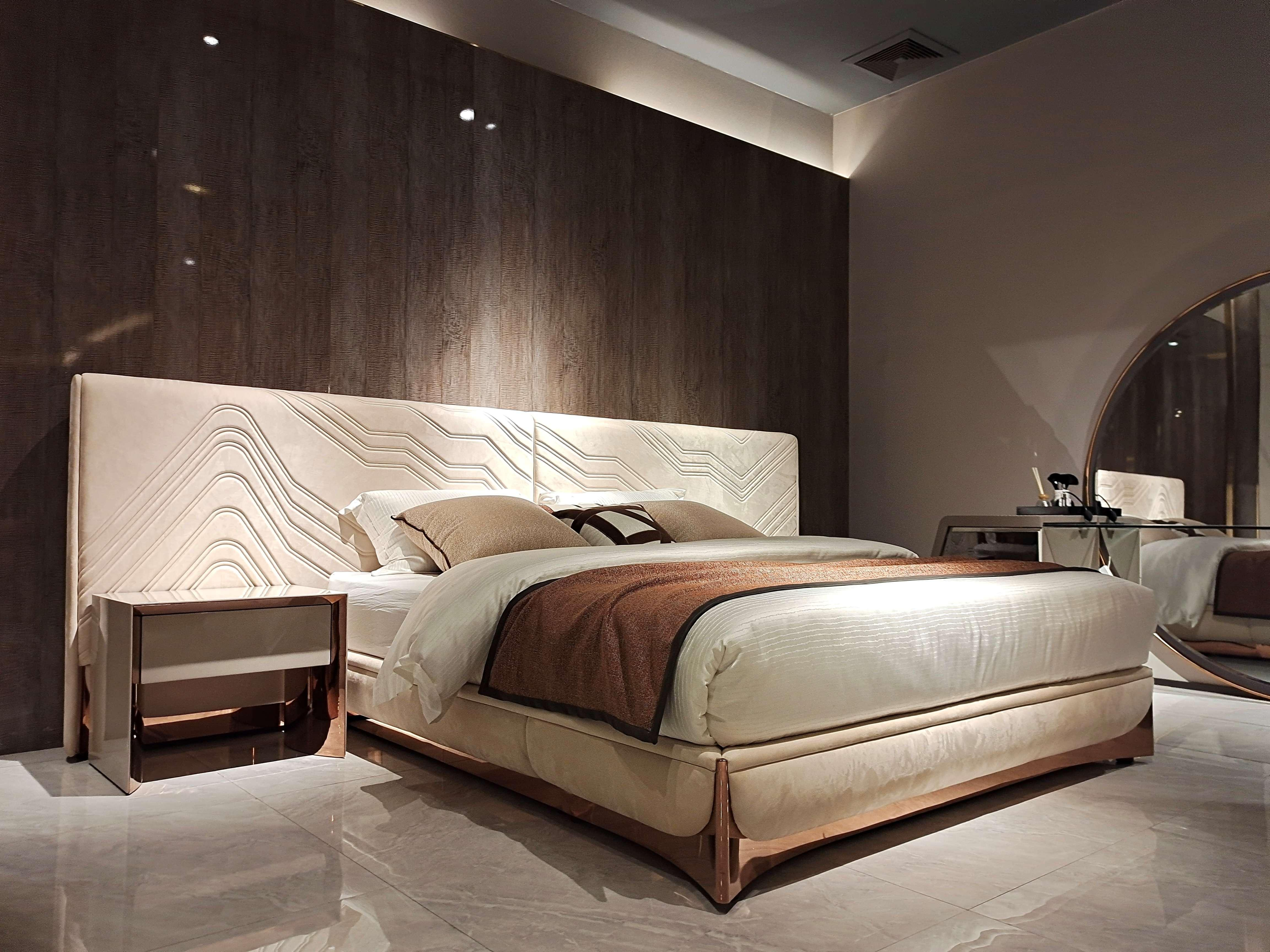 Luxury Textured Upholstered Matress with Metallic Base