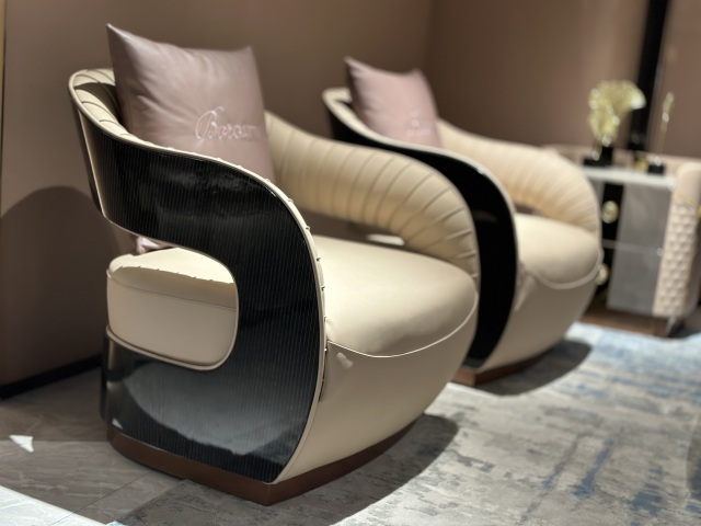 Luxury Burgundy Leather Accent Chair with 'Borgatti' Pillow