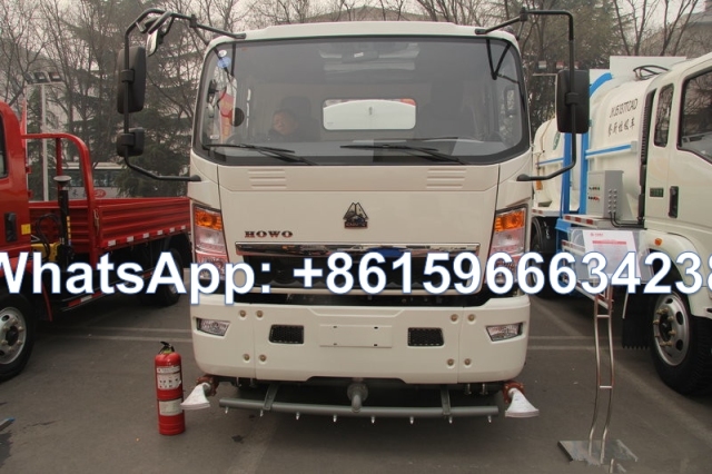 Sinotruk HOWO 4x2 RHD 10 tons water spraying tanker truck 10M3 watering truck for road washing