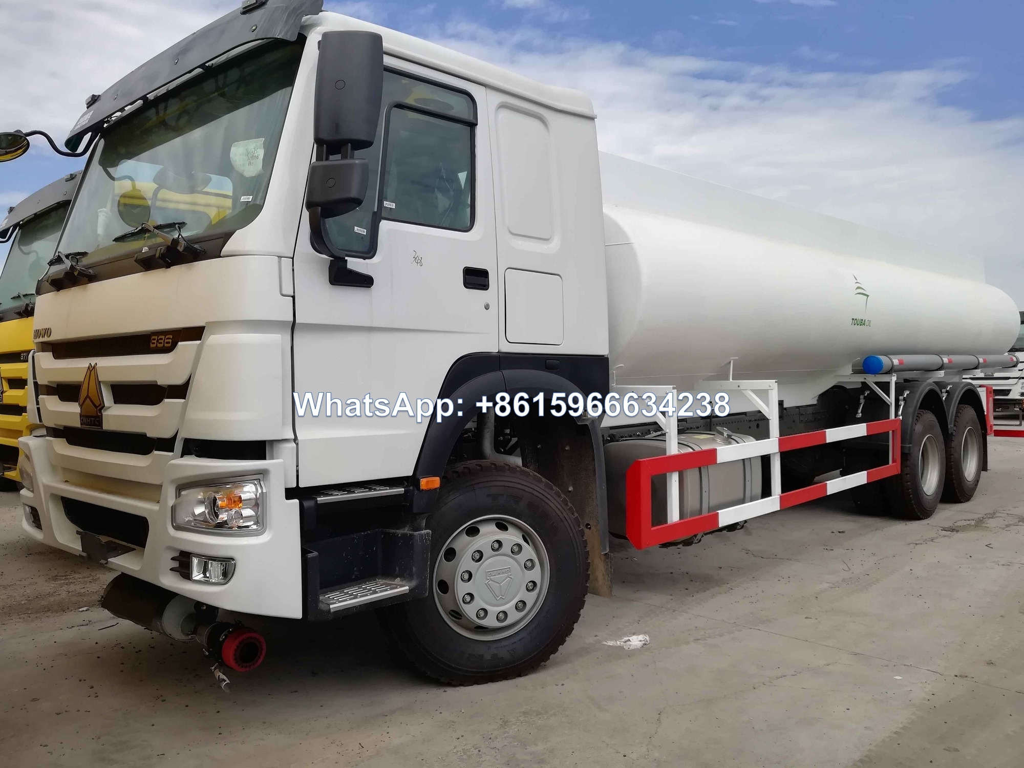 25cbm 25000 Liters Sinotruk HOWO Fuel Tank Truck