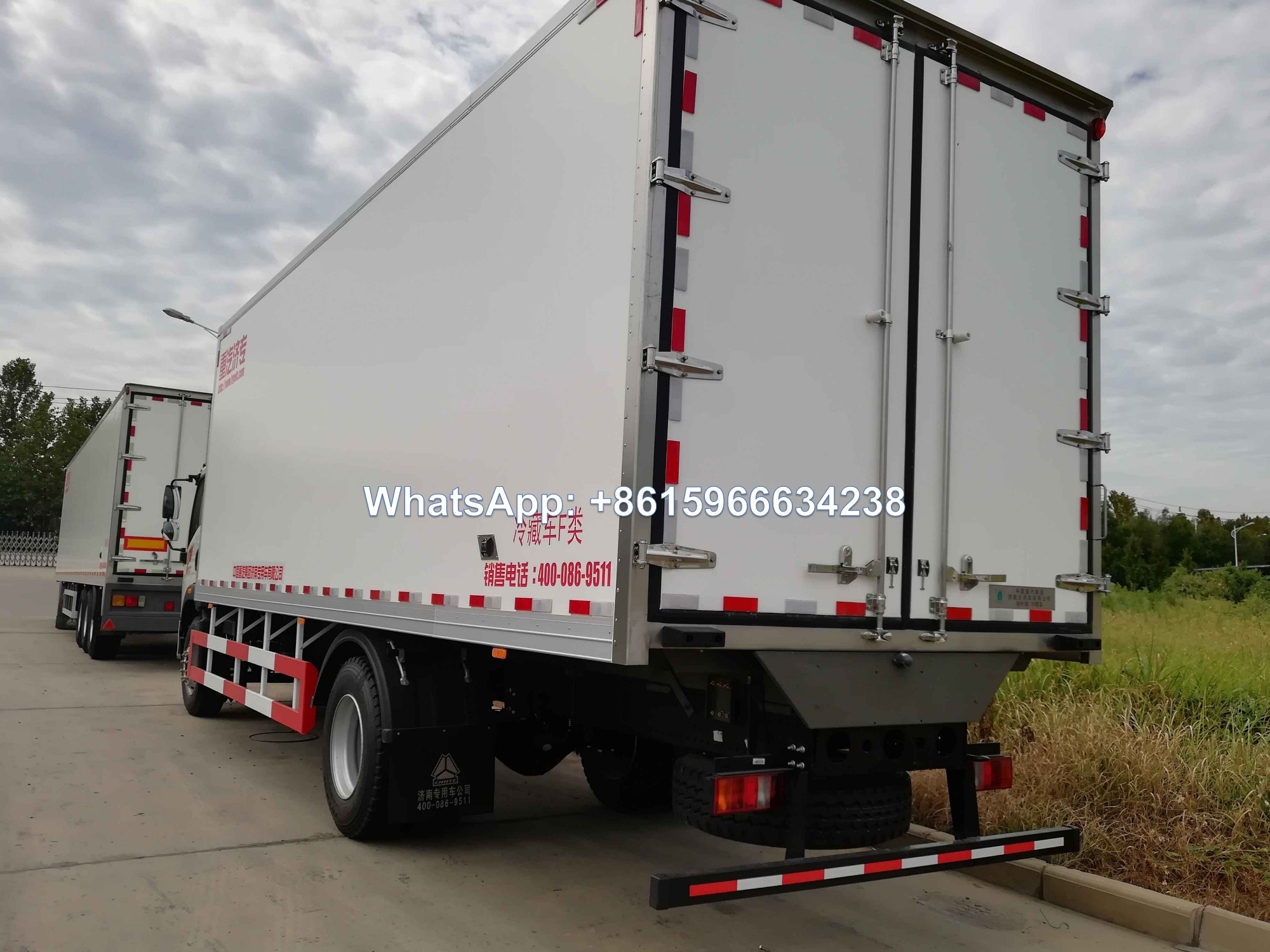 Sinotruk HOWO 4*2 Refrigerated Truck 15Ton