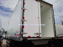 Sinotruk HOWO 4X2 Refrigerated freezer truck 10Ton