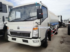 SINOTRUK HOWO 4x2 5000 liters fuel tank truck