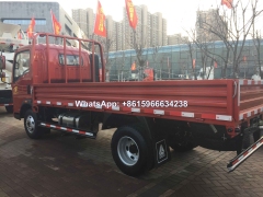 SINOTRUK HOWO 5 ton to 6ton light cargo truck 4x2