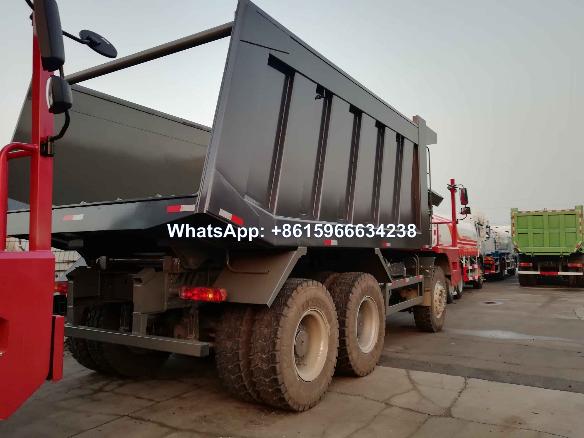 China Sinotruk HOWO 6x4 Mining Dump Truk 50ton