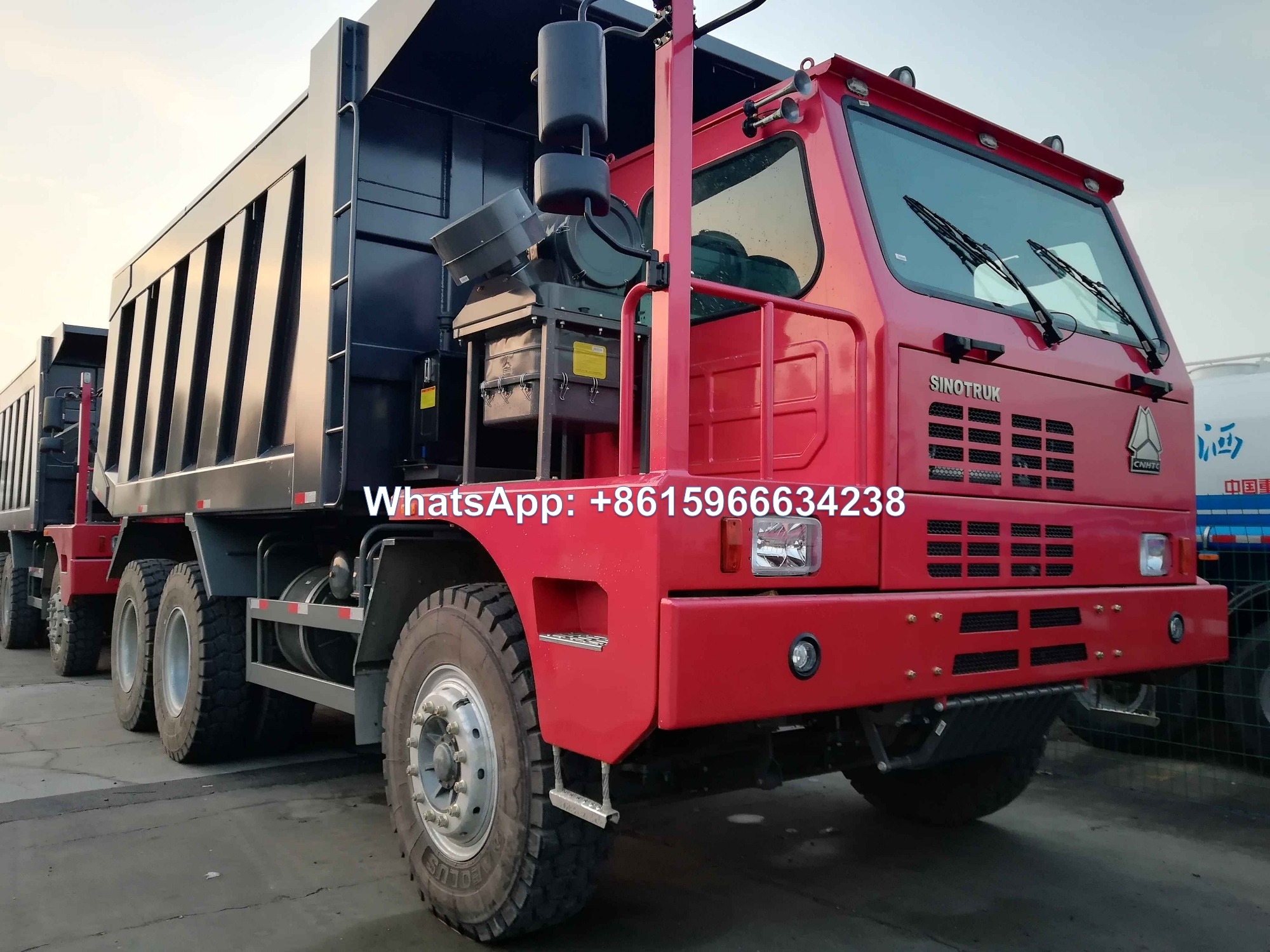 China Sinotruk HOWO 6x4 Mining Dump Truk 50ton