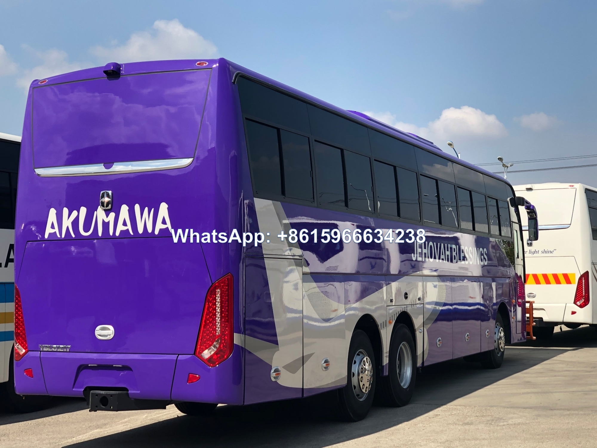 China Aisa Star Bus 3 axle Luxury Coach Bus 59 setas