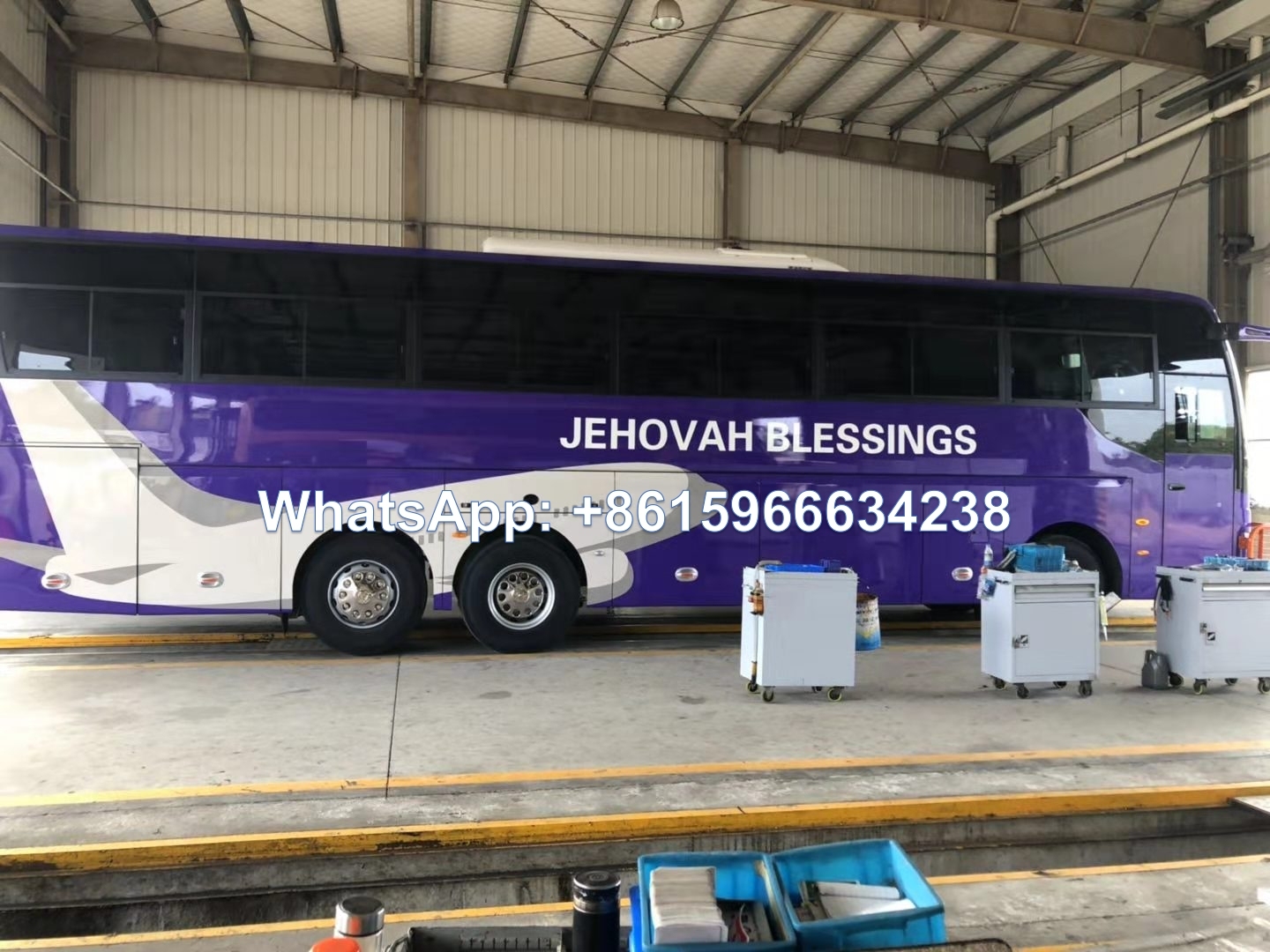 China Aisa Star Bus 3 axle Luxury Coach Bus 59 setas