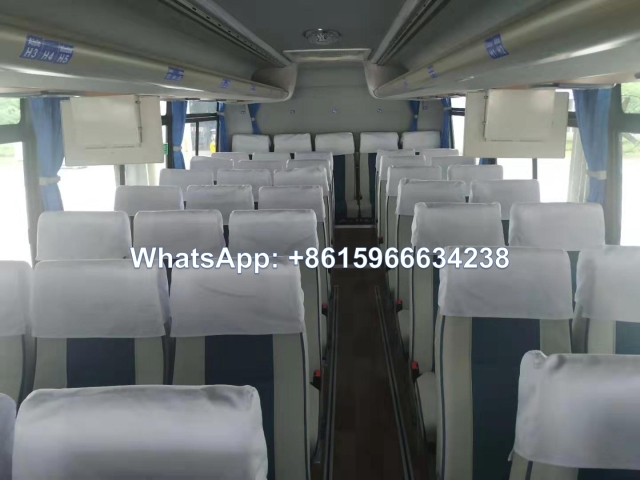 China 12.5 meters 3 axle Coach Bus 60-70 seats luxury bus