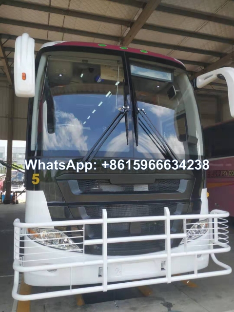 China 12.5 meters 3 axle Coach Bus 60-70 seats luxury bus