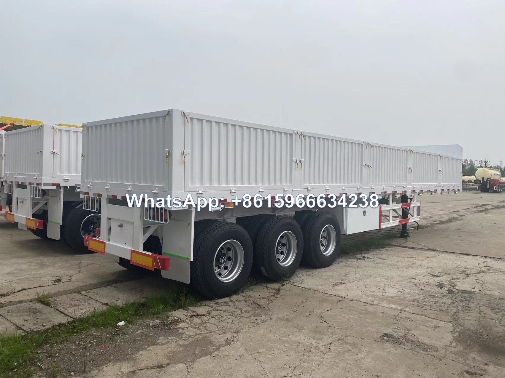 Strong Sinotruk 3 axle side wall cargo Trailers hot sale