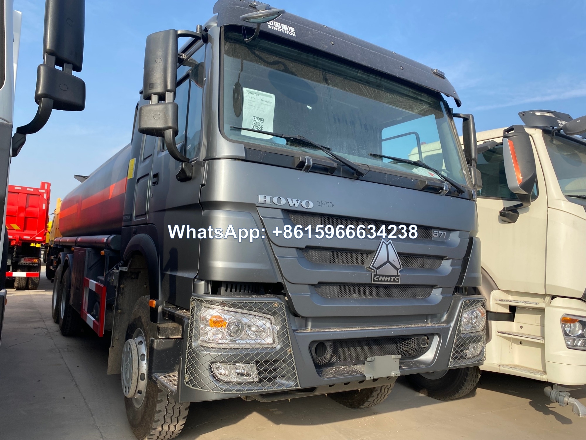 Sinotruk Howo 6x4 Fuel Tanker Truck 25000L 371Hp New Oil Tanker Truck For Sale