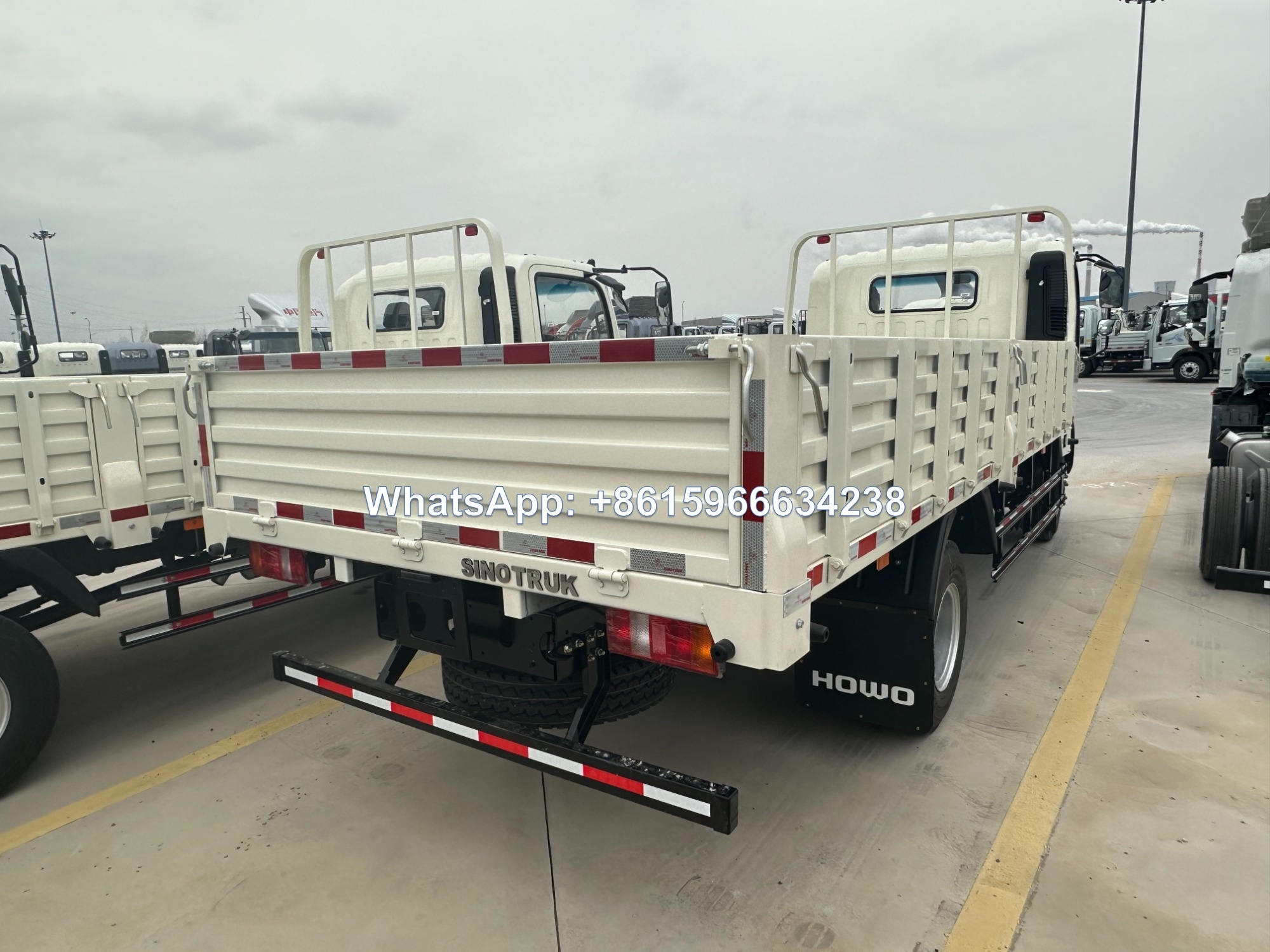 China factory SINOTRUK HOWO 4x2 cargo trucks 5 ton to 15 ton hot sale