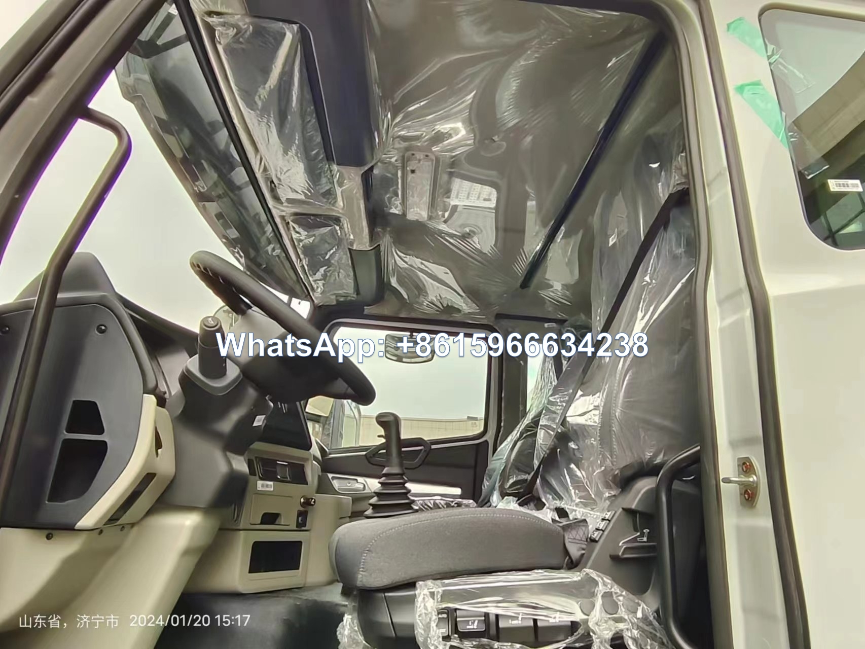 China factory Sinotruk HOWO 6x4 tractor trucks 400HP sale