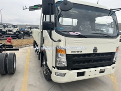 China factory SINOTRUK HOWO 4x2 cargo trucks 5 ton to 15 ton hot sale