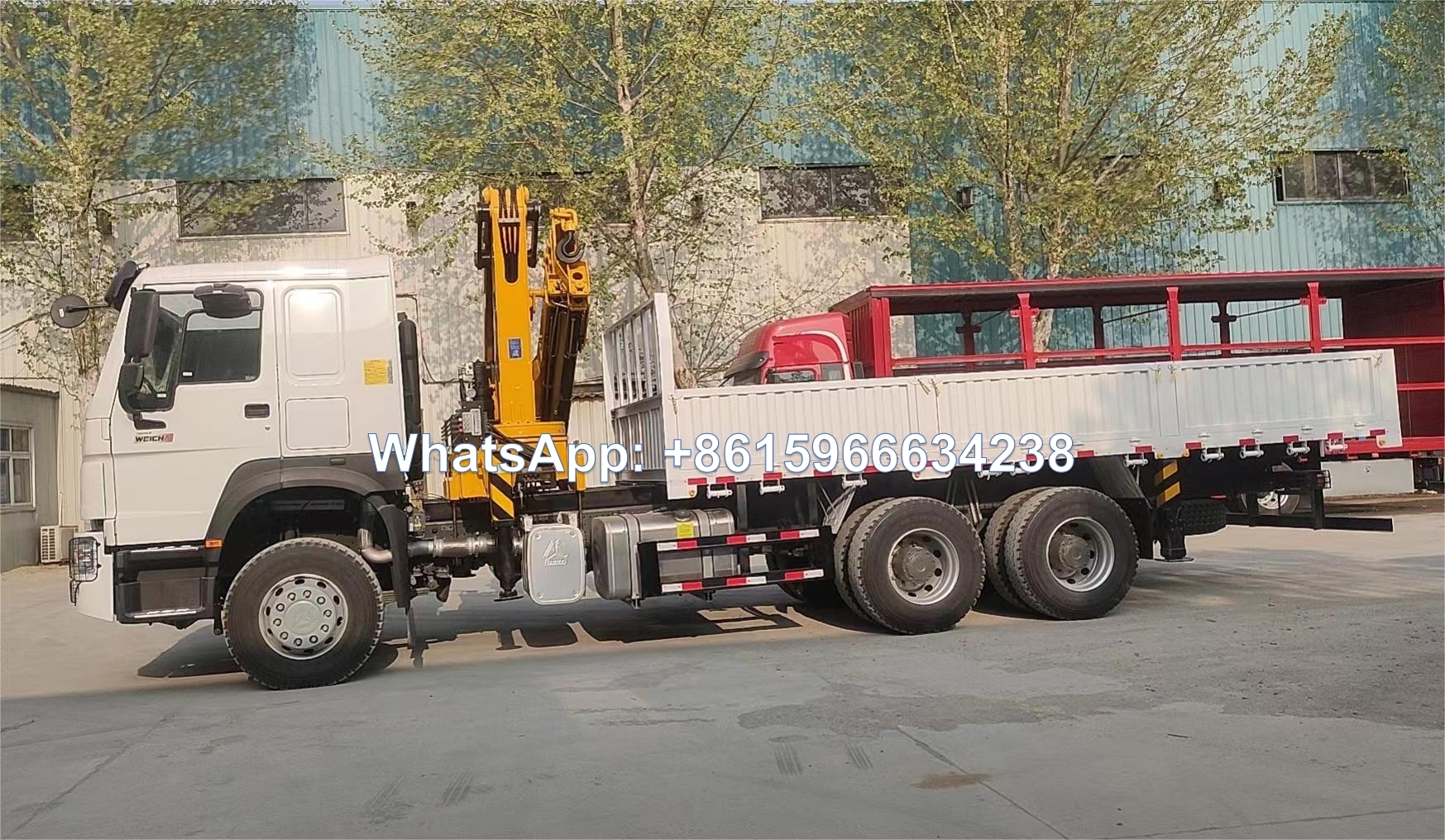 China Sinotruk Price Howo 10 wheelers Cargo truck with crane