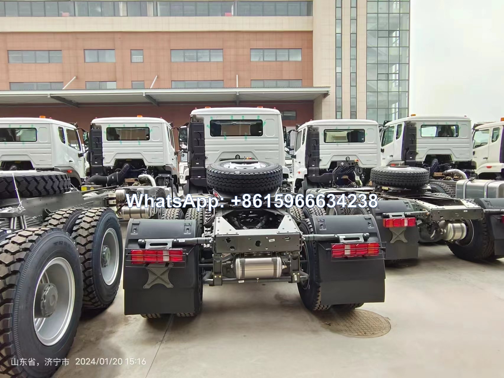 China factory Sinotruk HOWO 6x4 tractor trucks 400HP sale