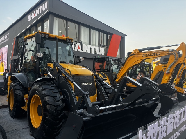 China Shantui brand TLB 4WD  Backhoe Loader 10500KG or sale
