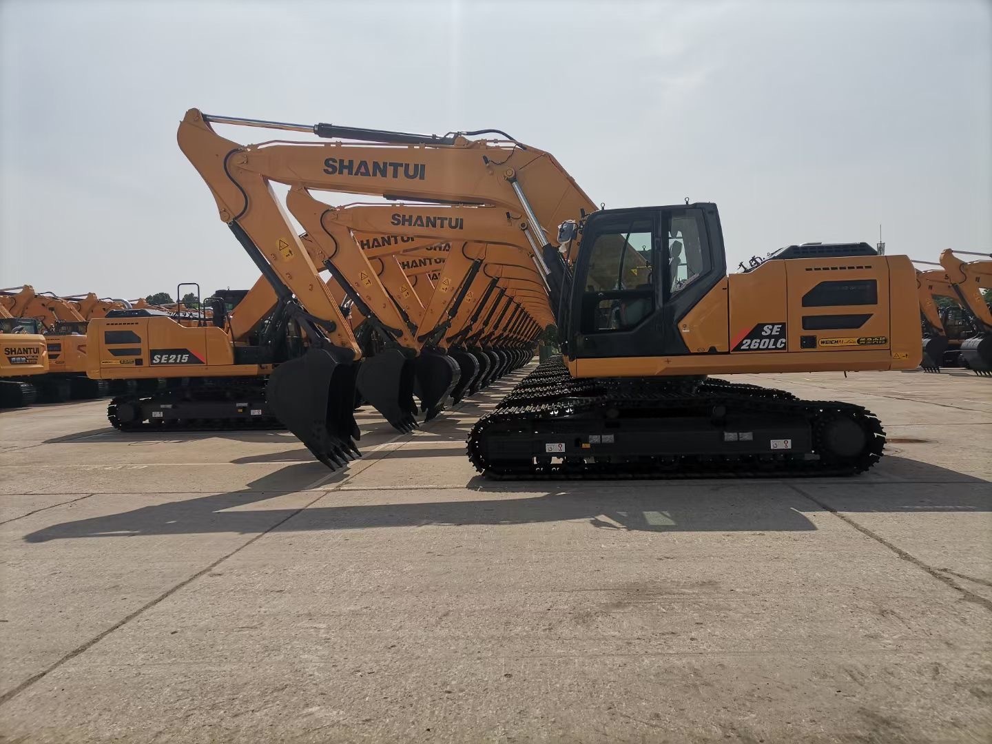 New condition SHANTUI 25 ton excavator SE245 hot sale