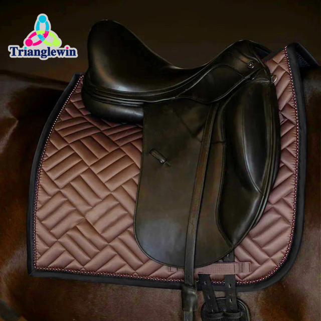 Wholesale Custom Horse Saddle Pad For Style And Comfort / Professional Horse Care Supplies / Equestrian Supplies
