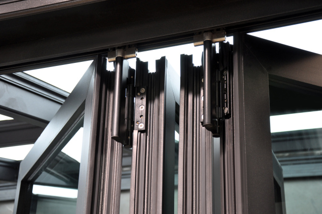 VILLA-75 folding doors