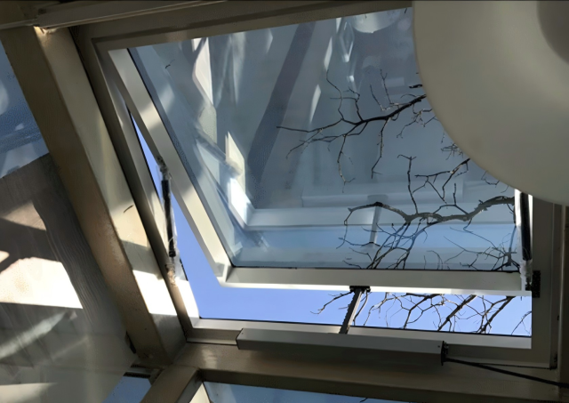 VILLA-155 lighting skylight windows