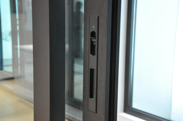 HART-125 eavy-duty sliding doors