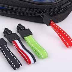 Bag zipper rope Backpack zipper injection molding zipper head pull head rope pull up pull up rope buckle