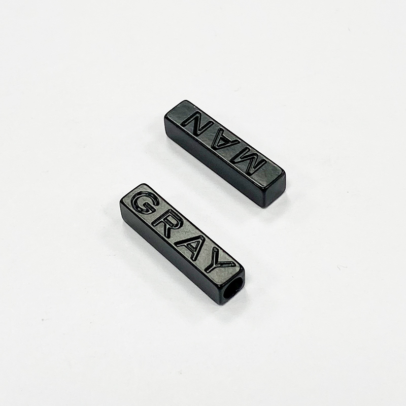 Custom design sport coat shoelaces engraved letter rope buckle rope cap plastic head