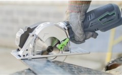 Schneidemaschine mit (Typ Sakura K&S)